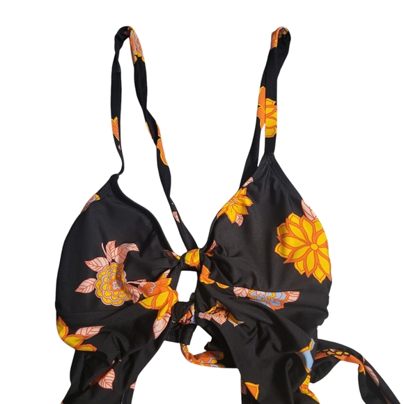 ModCloth Floral Cut Out One Piece Swimsuit - Picture 3 of 6